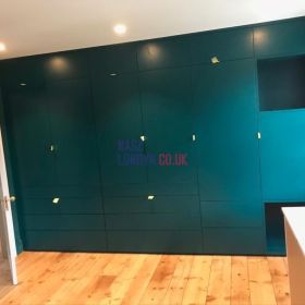 Carpenter & Joiner/ Stolarz - 25 Years' Experience - London  Copy